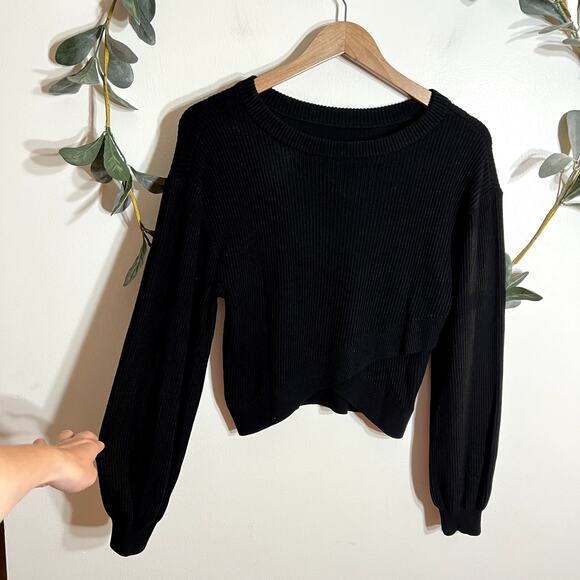 Lululemon Black Crossover Reversible Sweater - Picture 2 of 4